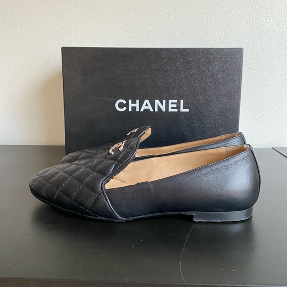 EUC Chanel CC Lambskin Quilted Leather Loafers Flats size 37.5 fits 6.5 - Picture 3 of 11